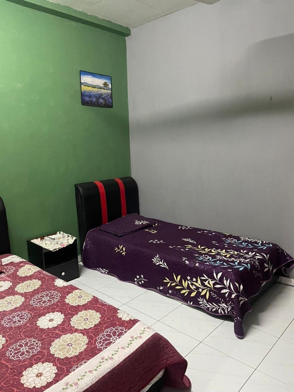 Aqil Homestay Lunas Kulim For Mslim Only Ngoại thất bức ảnh